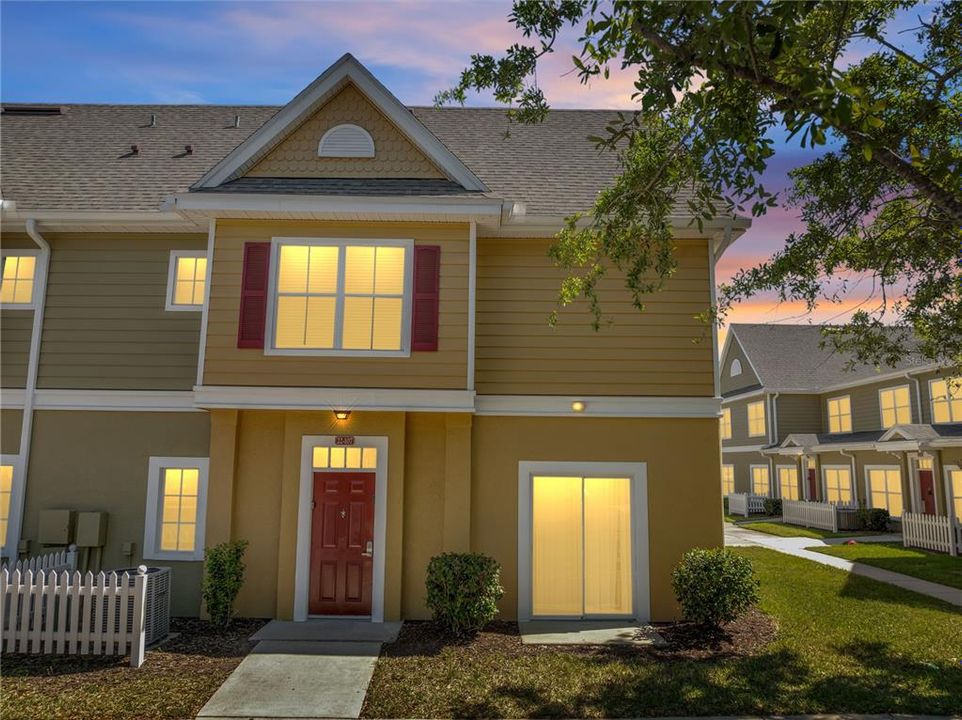 For Sale: $285,000 (4 beds, 3 baths, 1470 Square Feet)