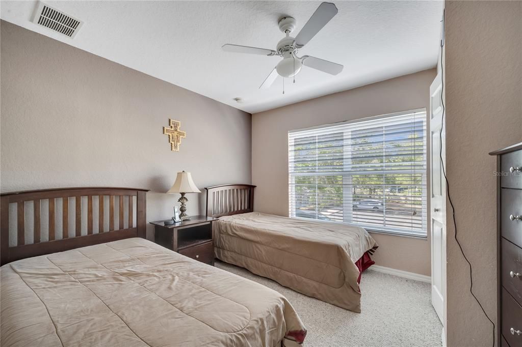 For Sale: $285,000 (4 beds, 3 baths, 1470 Square Feet)