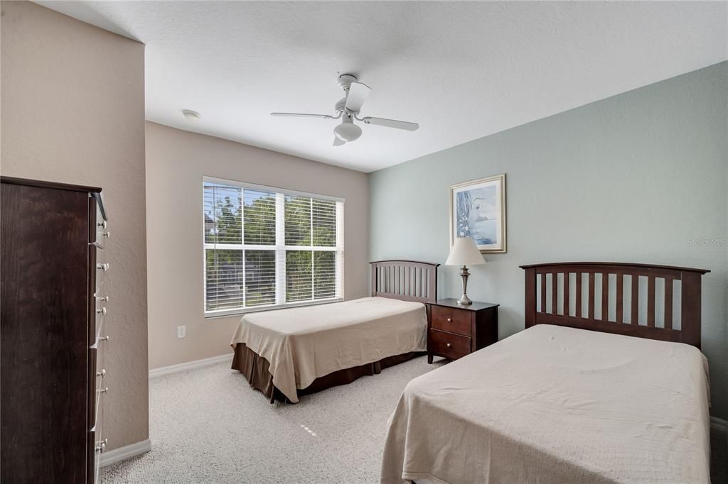 For Sale: $285,000 (4 beds, 3 baths, 1470 Square Feet)