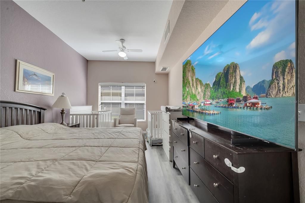 For Sale: $285,000 (4 beds, 3 baths, 1470 Square Feet)