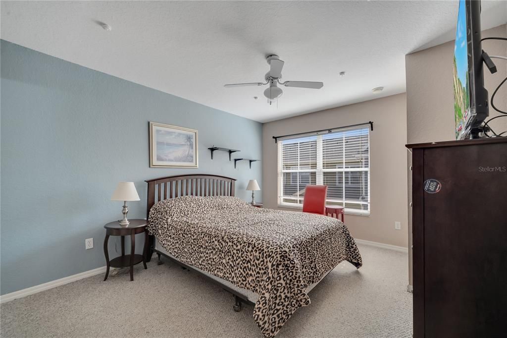 For Sale: $285,000 (4 beds, 3 baths, 1470 Square Feet)