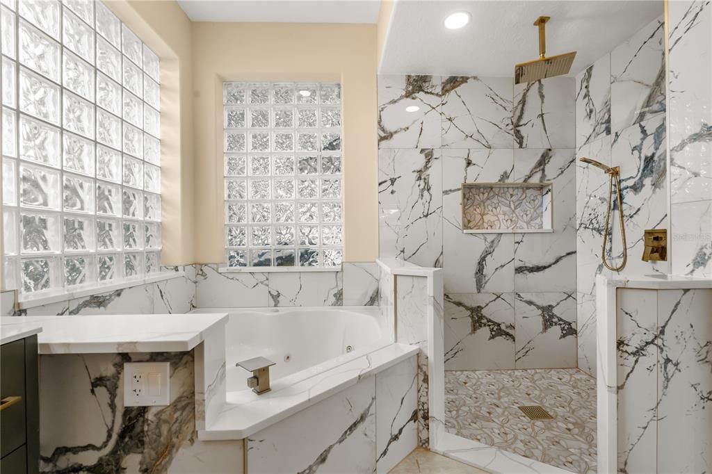 For Sale: $949,995 (4 beds, 4 baths, 3285 Square Feet)