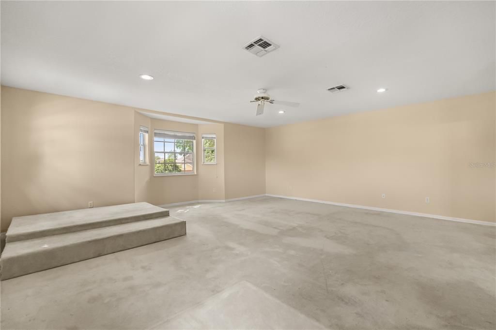 For Sale: $949,995 (4 beds, 4 baths, 3285 Square Feet)