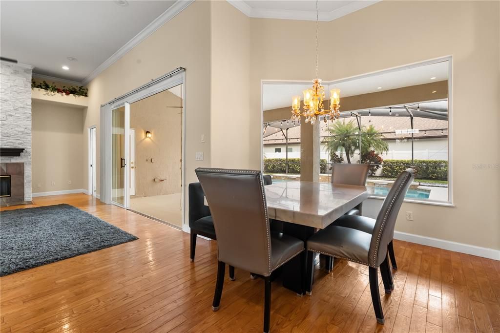 For Sale: $949,995 (4 beds, 4 baths, 3285 Square Feet)