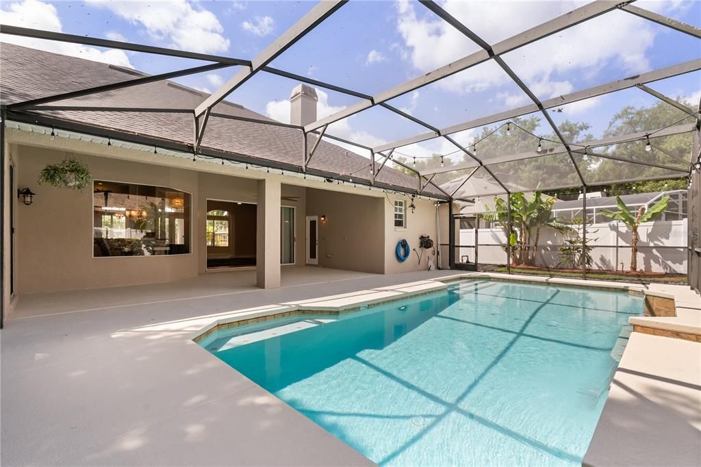 For Sale: $949,995 (4 beds, 4 baths, 3285 Square Feet)