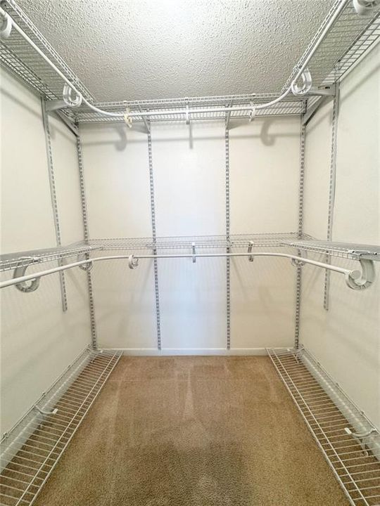 For Rent: $1,950 (2 beds, 2 baths, 1025 Square Feet)