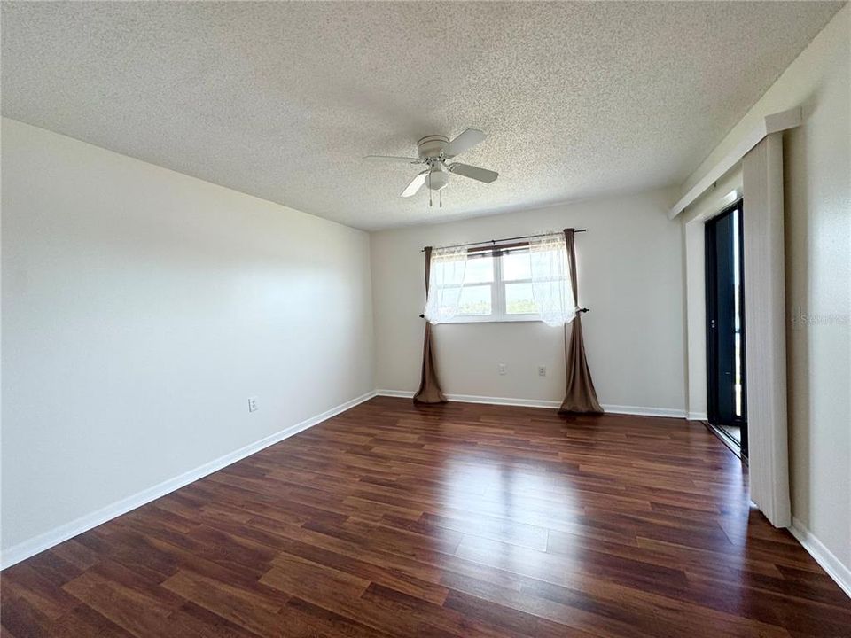 For Rent: $1,950 (2 beds, 2 baths, 1025 Square Feet)