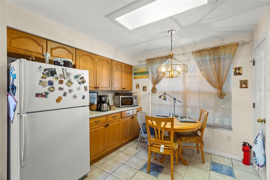 Active With Contract: $430,000 (3 beds, 2 baths, 1868 Square Feet)