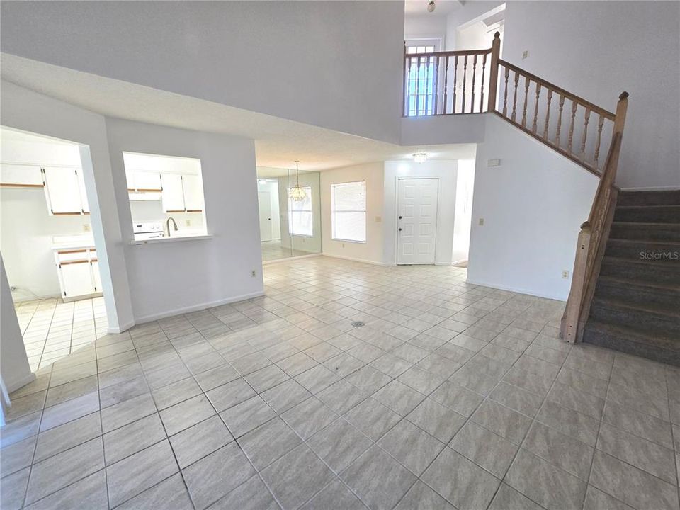 For Rent: $2,195 (3 beds, 2 baths, 1378 Square Feet)