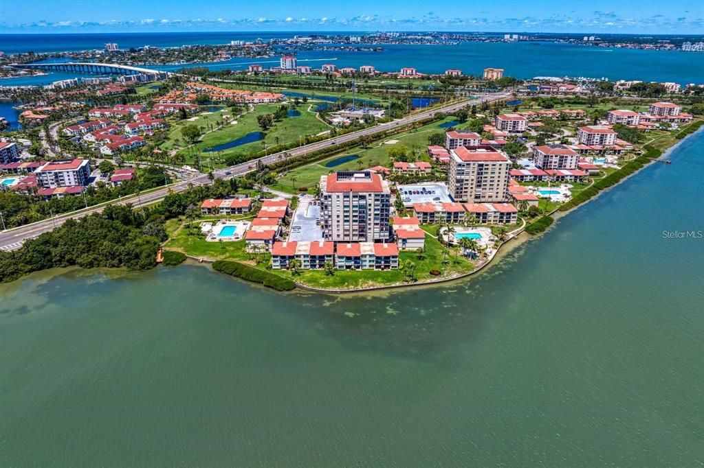 For Rent: $5,800 (2 beds, 2 baths, 1150 Square Feet)