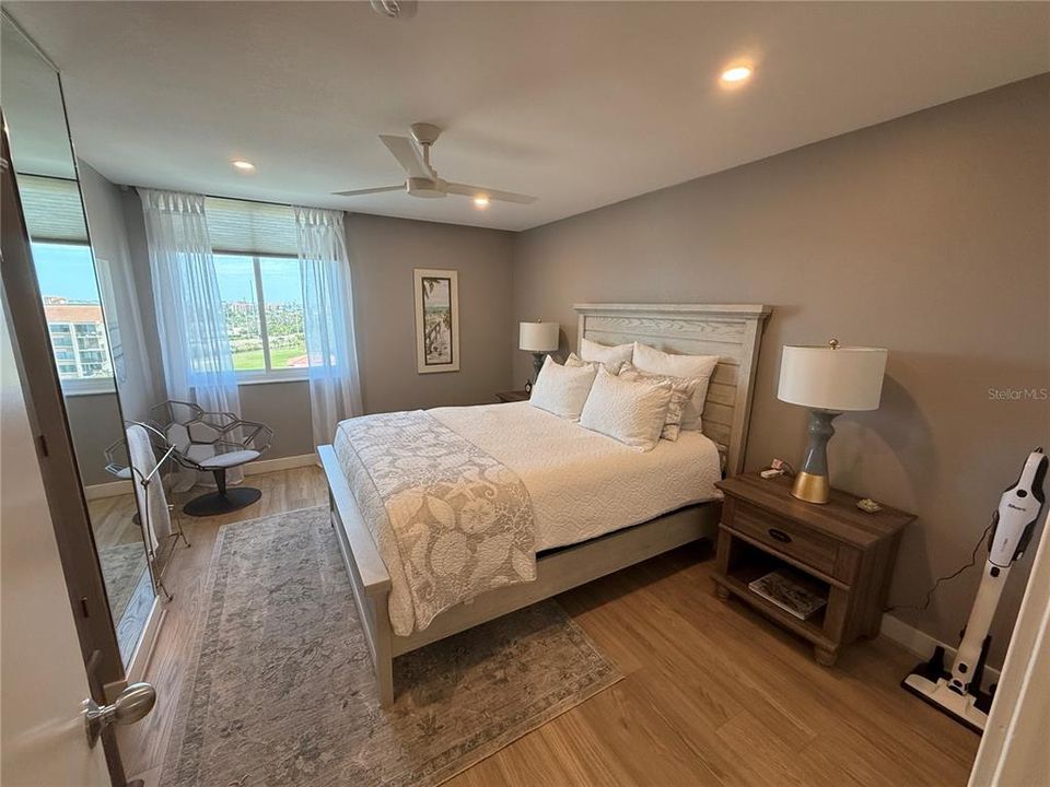 For Rent: $5,800 (2 beds, 2 baths, 1150 Square Feet)