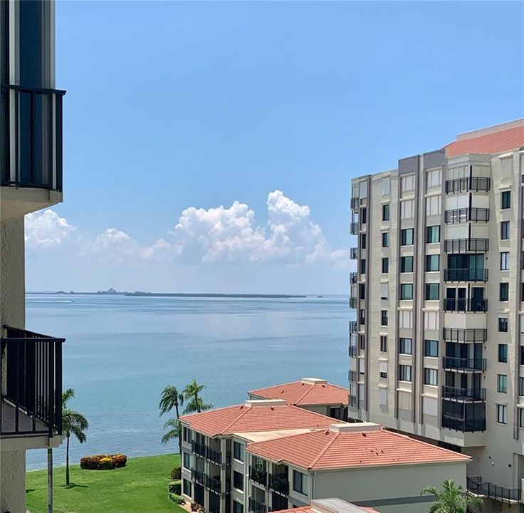 For Rent: $5,800 (2 beds, 2 baths, 1150 Square Feet)