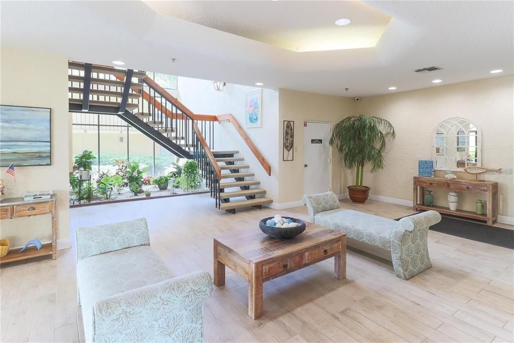 For Rent: $5,800 (2 beds, 2 baths, 1150 Square Feet)