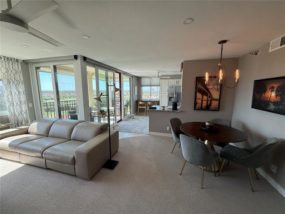 For Rent: $5,800 (2 beds, 2 baths, 1150 Square Feet)