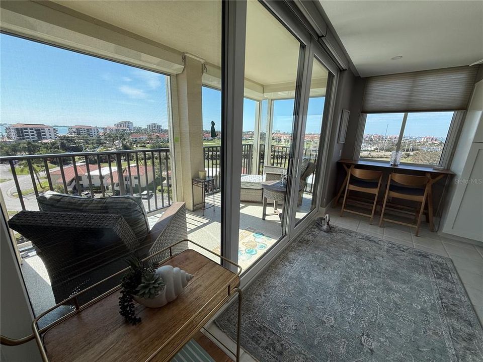 For Rent: $5,800 (2 beds, 2 baths, 1150 Square Feet)