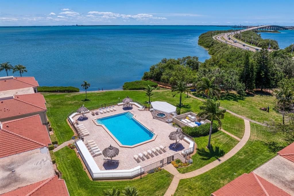 For Rent: $5,800 (2 beds, 2 baths, 1150 Square Feet)