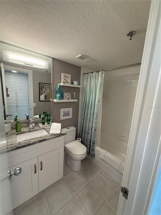 For Rent: $5,800 (2 beds, 2 baths, 1150 Square Feet)