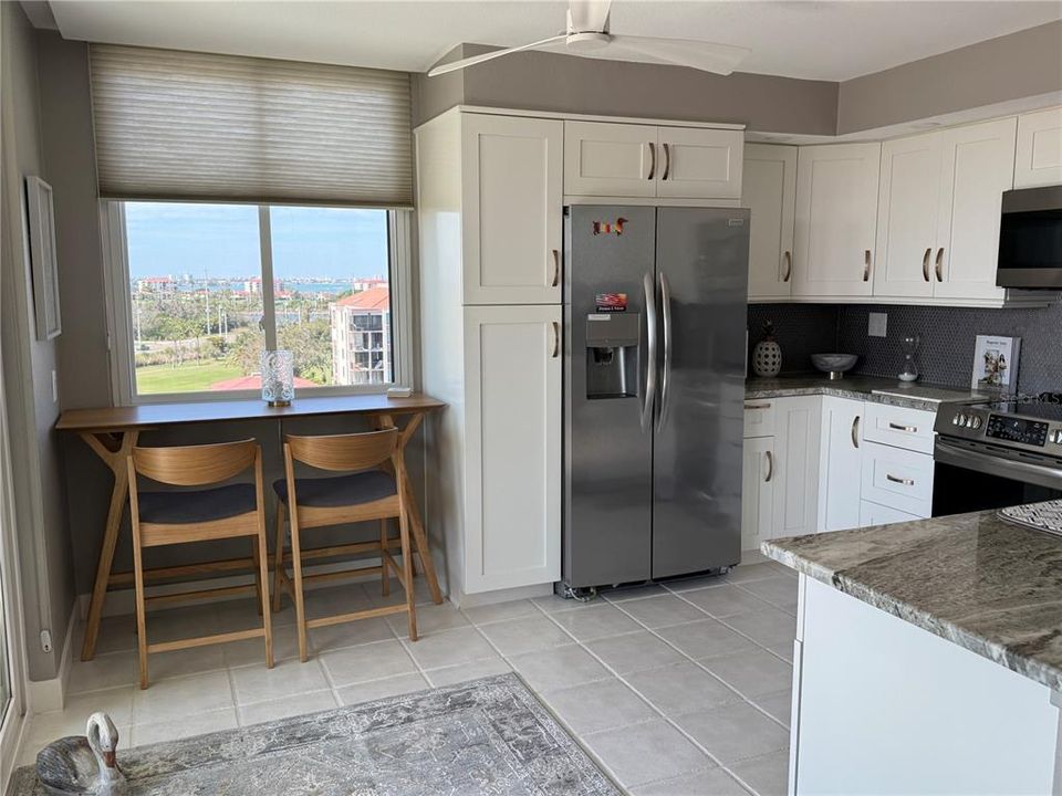 For Rent: $5,800 (2 beds, 2 baths, 1150 Square Feet)