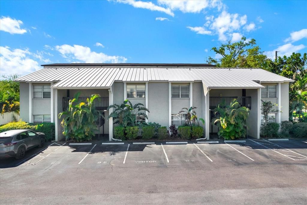 Recently Sold: $243,900 (2 beds, 1 baths, 804 Square Feet)