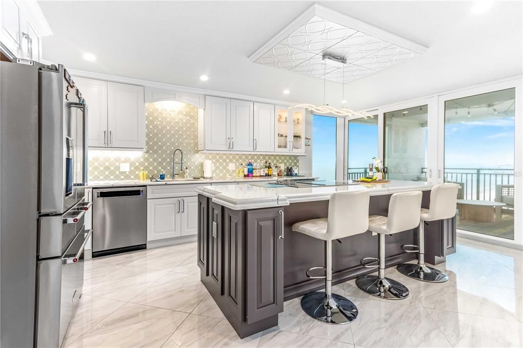 待售: $1,899,000 (3 贝兹, 3 浴室, 2594 平方英尺)