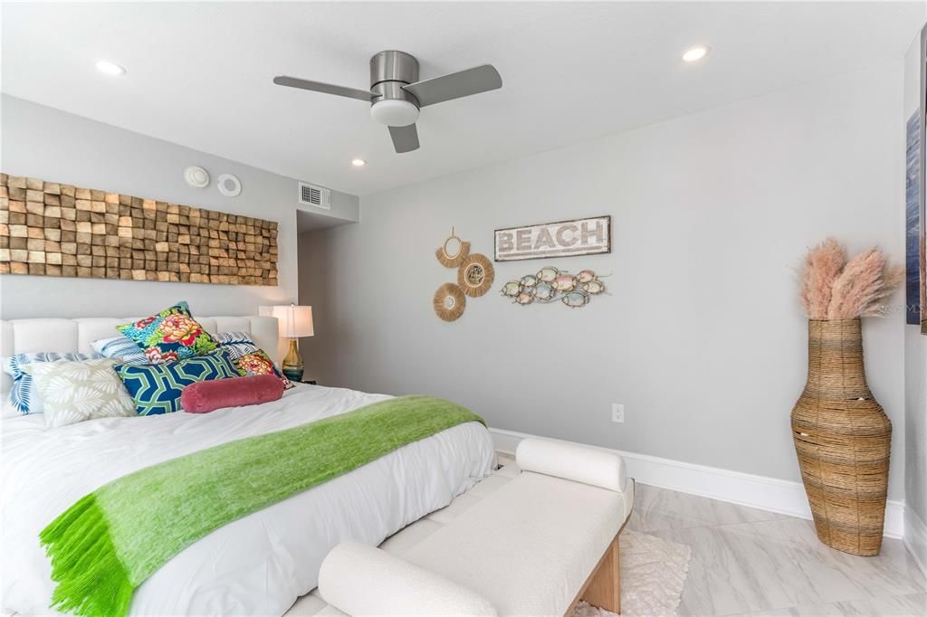 待售: $1,899,000 (3 贝兹, 3 浴室, 2594 平方英尺)