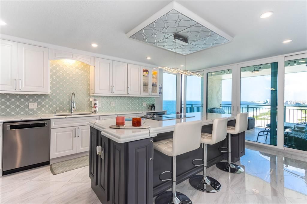 待售: $1,899,000 (3 贝兹, 3 浴室, 2594 平方英尺)