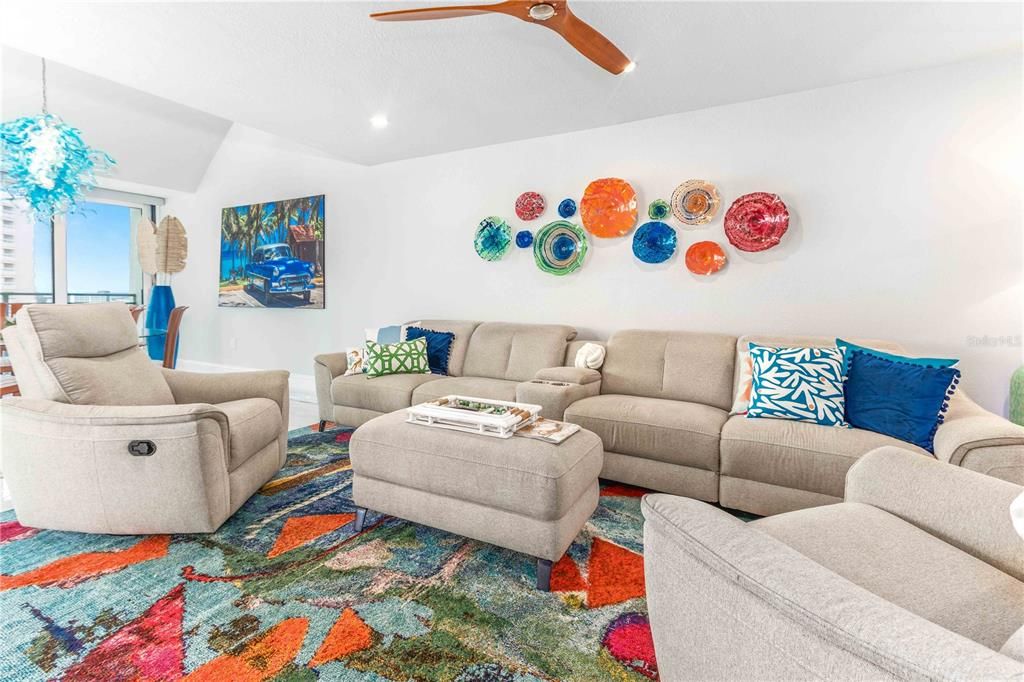 待售: $1,899,000 (3 贝兹, 3 浴室, 2594 平方英尺)