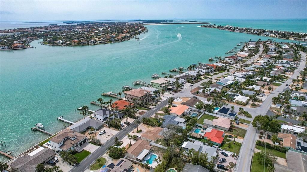 Active With Contract: $699,900 (3 beds, 3 baths, 2244 Square Feet)