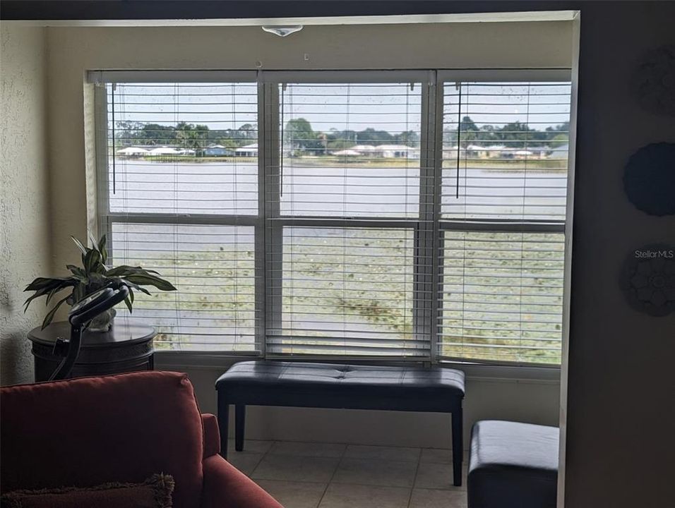 For Sale: $177,000 (2 beds, 2 baths, 1024 Square Feet)