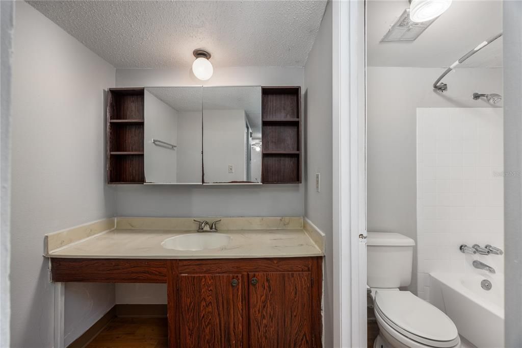 En Venta: $84,000 (2 camas, 1 baños, 876 Pies cuadrados)