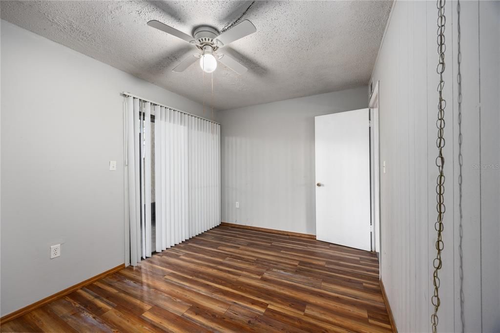 En Venta: $84,000 (2 camas, 1 baños, 876 Pies cuadrados)