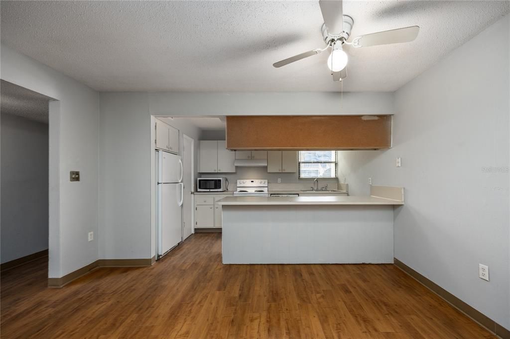 En Venta: $84,000 (2 camas, 1 baños, 876 Pies cuadrados)