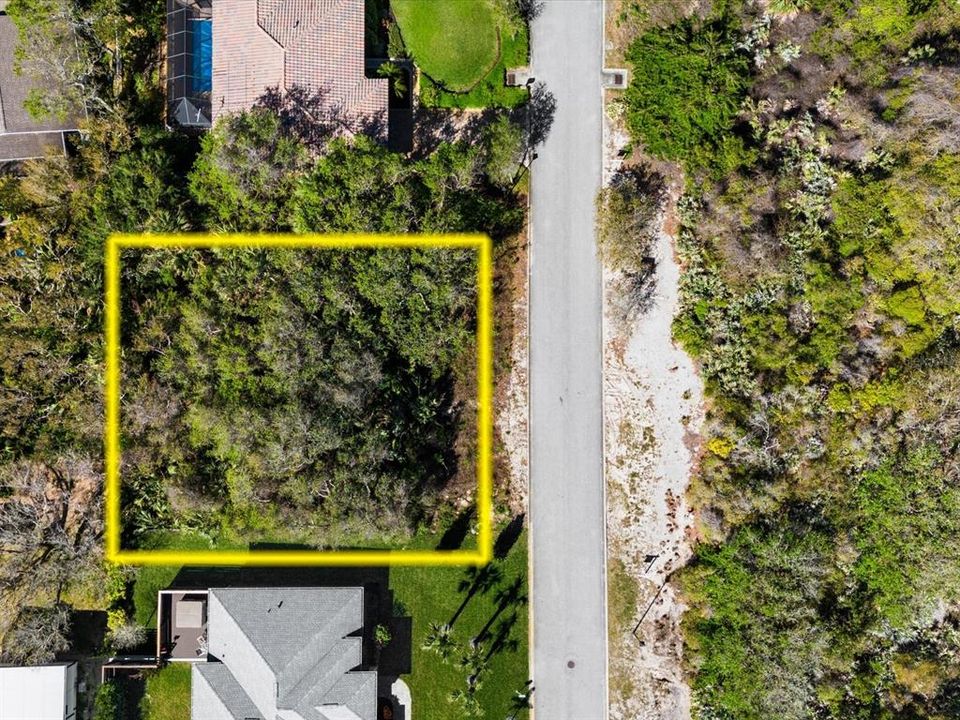 待售: $199,900 (0.24 acres)