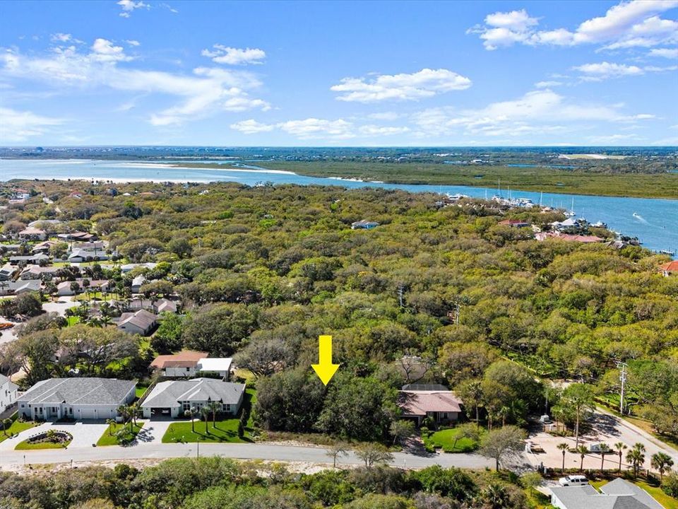 待售: $199,900 (0.24 acres)