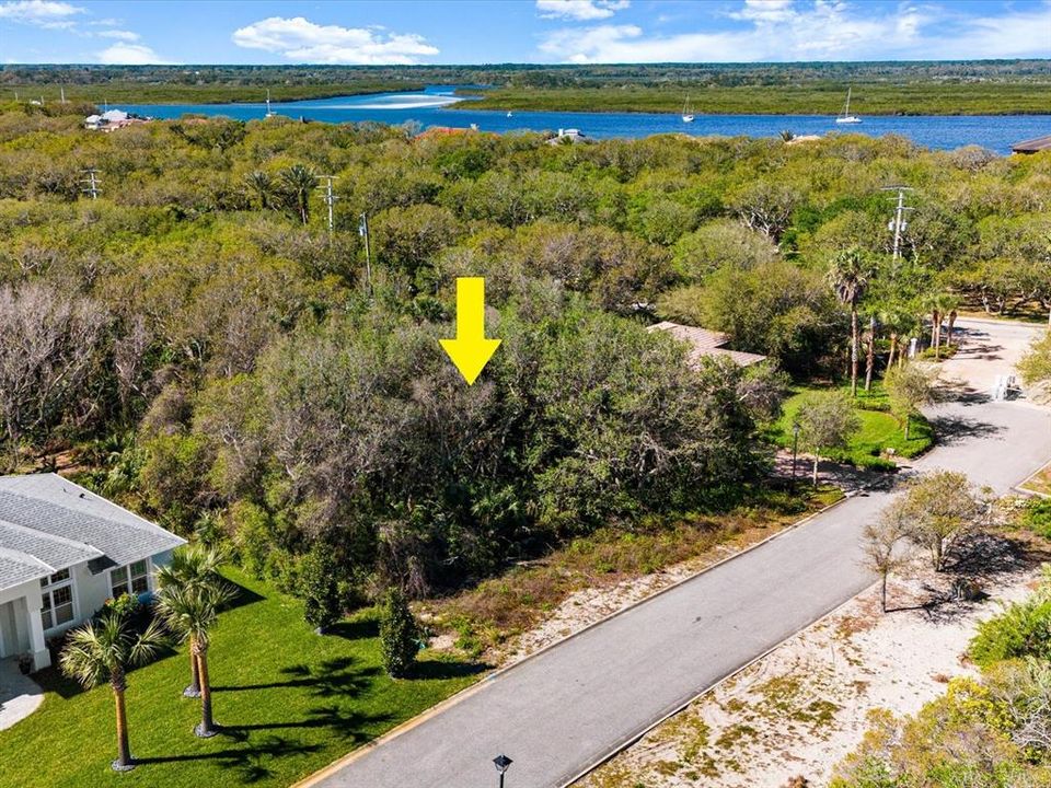 待售: $199,900 (0.24 acres)