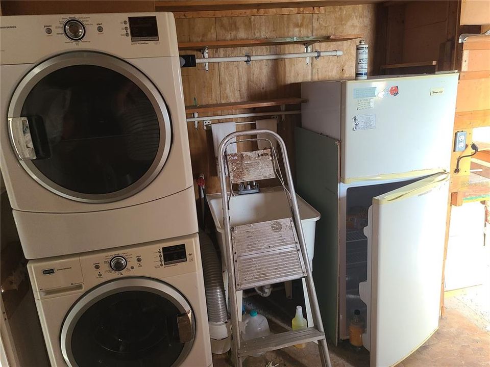 На продажу: $134,900 (2 спален, 2 ванн, 1232 Квадратных фут)