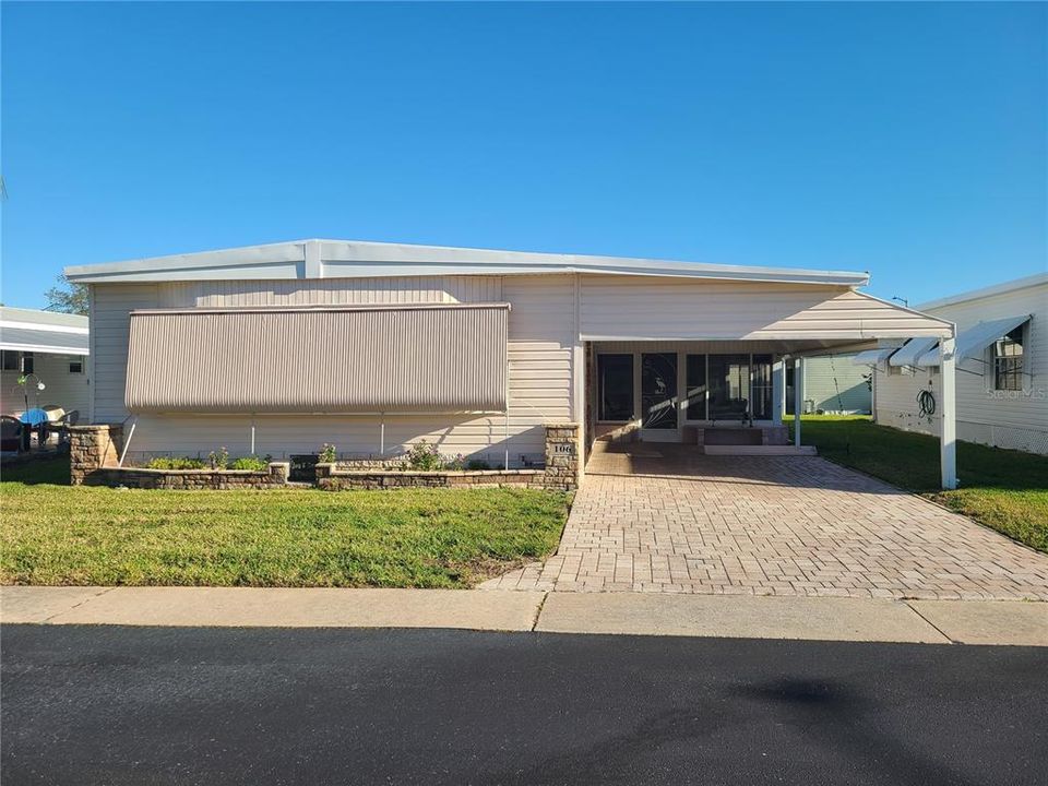 На продажу: $134,900 (2 спален, 2 ванн, 1232 Квадратных фут)