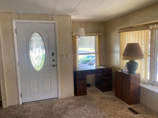 На продажу: $134,900 (2 спален, 2 ванн, 1232 Квадратных фут)