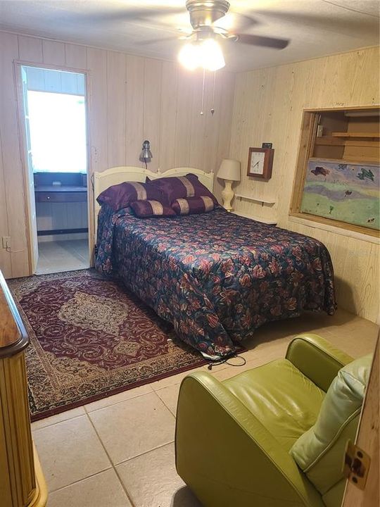 На продажу: $134,900 (2 спален, 2 ванн, 1232 Квадратных фут)