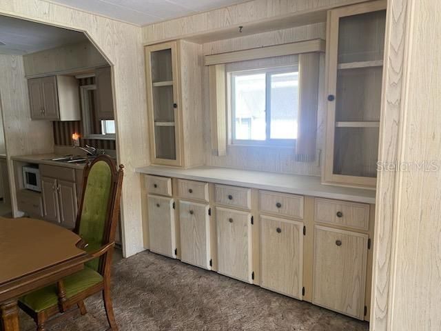 На продажу: $134,900 (2 спален, 2 ванн, 1232 Квадратных фут)