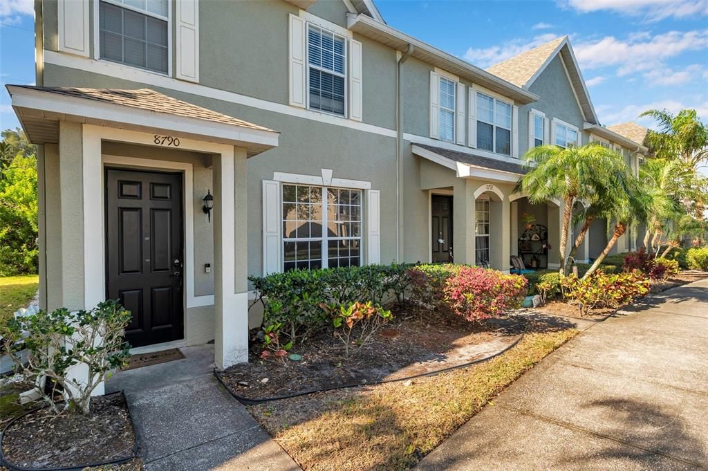 Недавно арендовано: $2,300 (2 спален, 2 ванн, 1205 Квадратных фут)