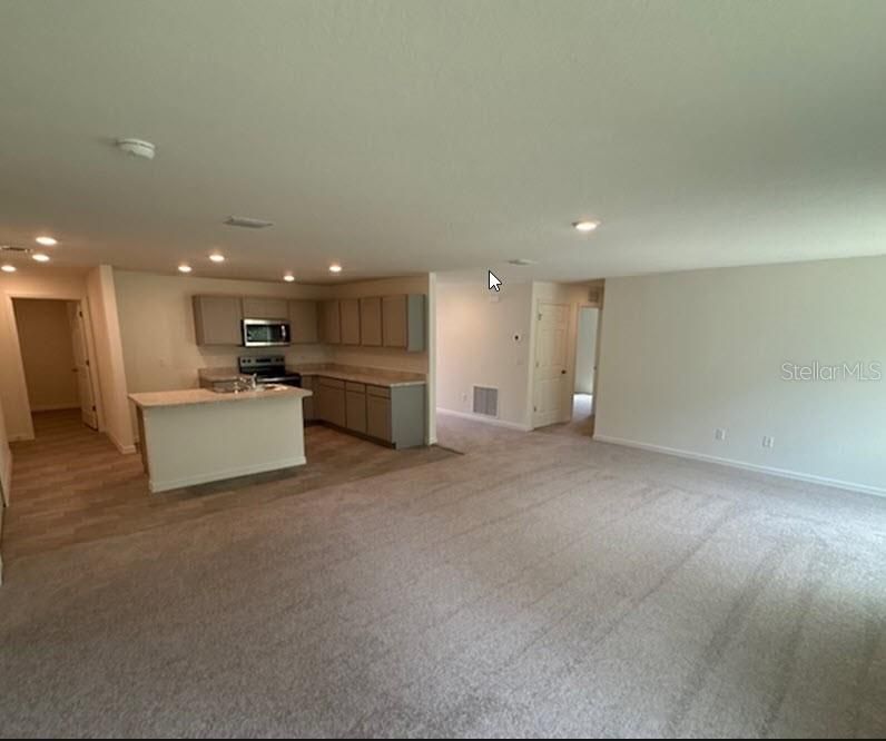 На продажу: $339,990 (4 спален, 2 ванн, 2134 Квадратных фут)