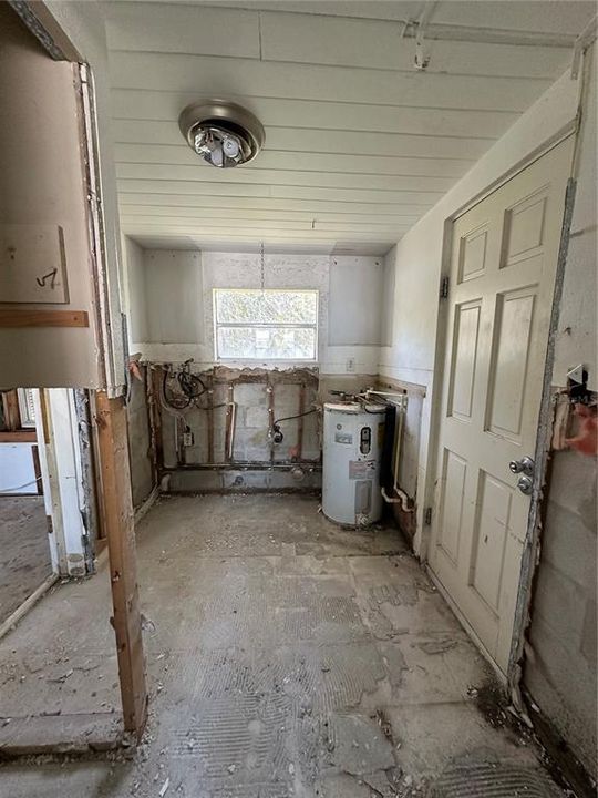 Activo con contrato: $759,900 (4 camas, 2 baños, 1992 Pies cuadrados)