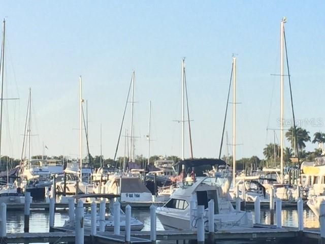 For Rent: $3,900 (2 beds, 2 baths, 1162 Square Feet)