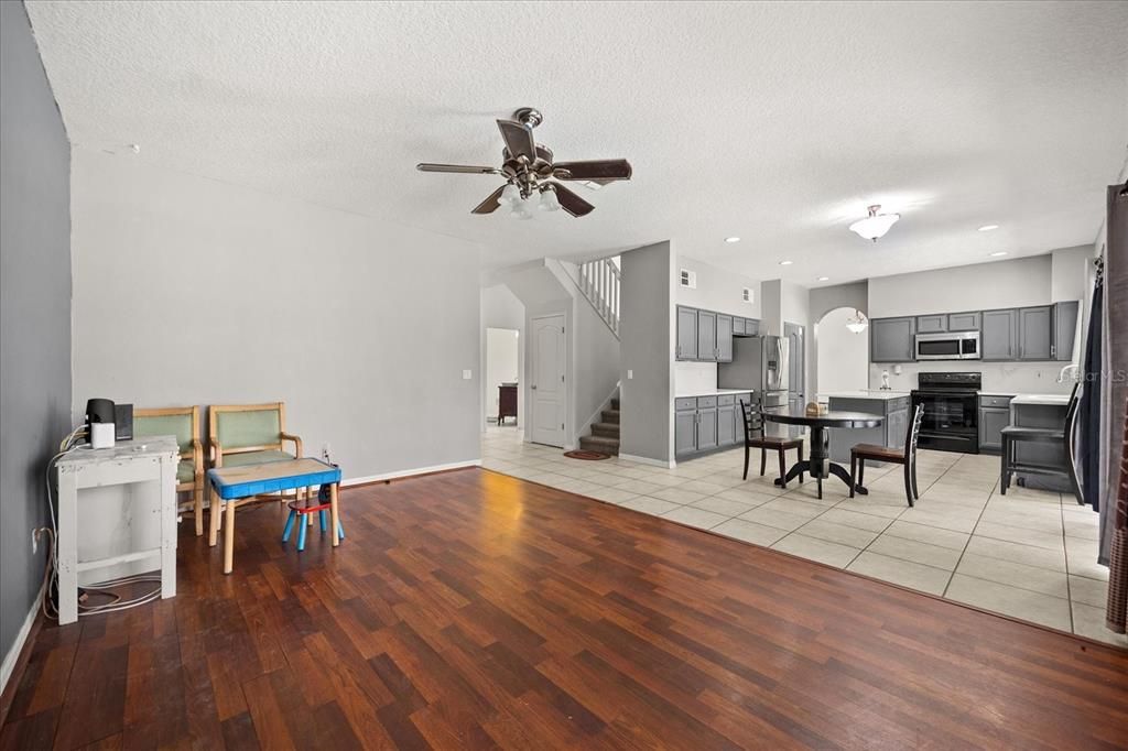 En Venta: $509,000 (5 camas, 3 baños, 2619 Pies cuadrados)