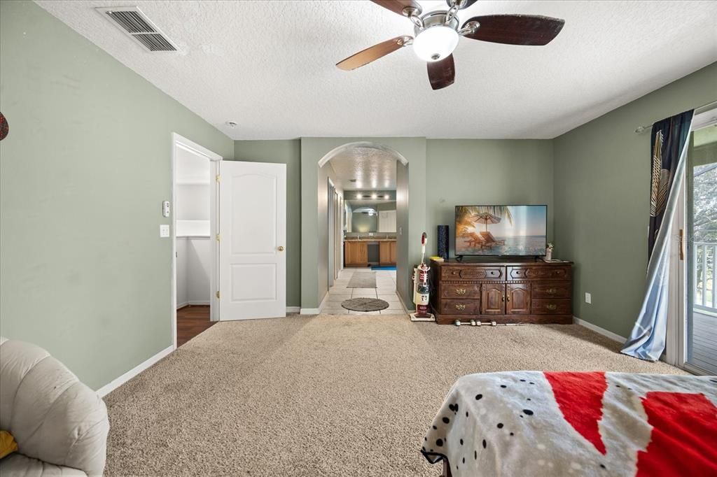 En Venta: $509,000 (5 camas, 3 baños, 2619 Pies cuadrados)