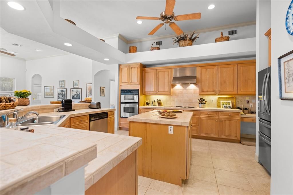 Active With Contract: $1,245,000 (3 beds, 3 baths, 3490 Square Feet)