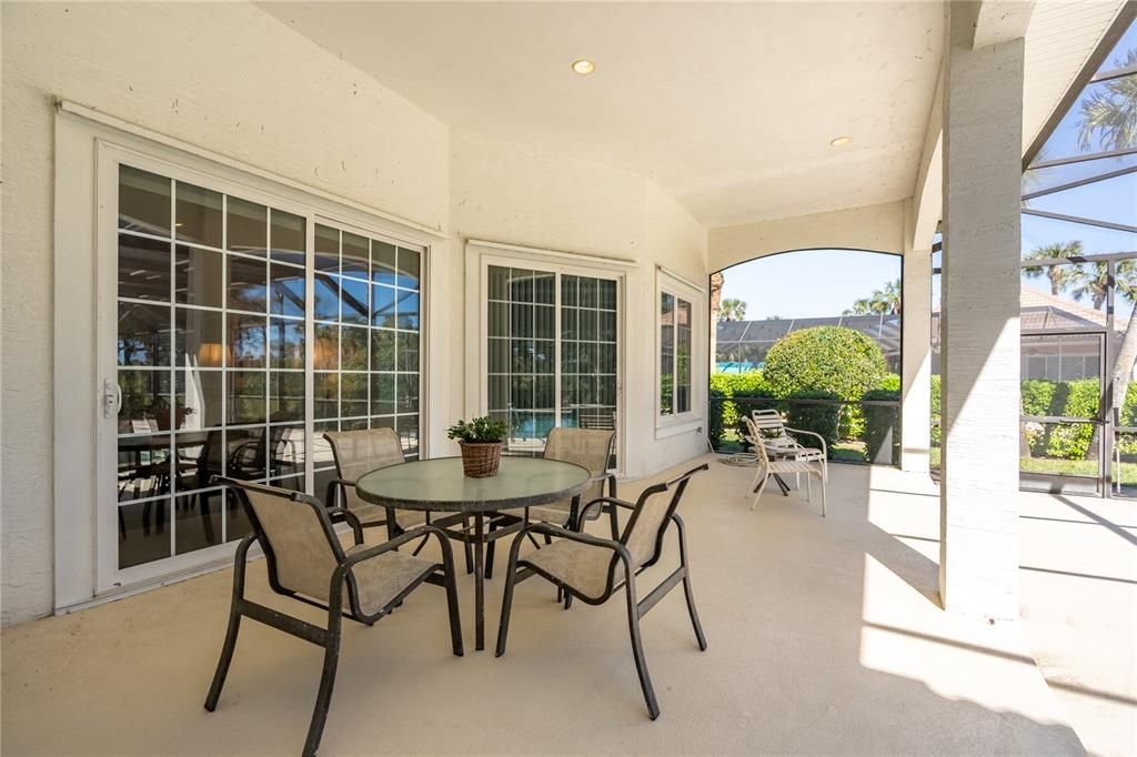 Active With Contract: $1,245,000 (3 beds, 3 baths, 3490 Square Feet)