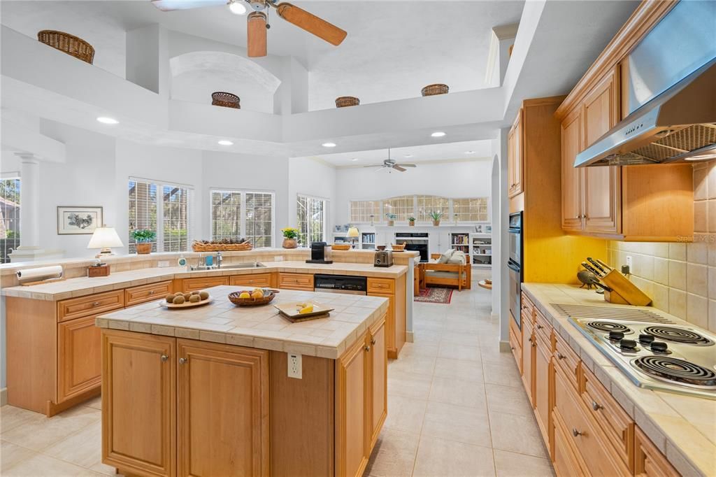 Active With Contract: $1,245,000 (3 beds, 3 baths, 3490 Square Feet)