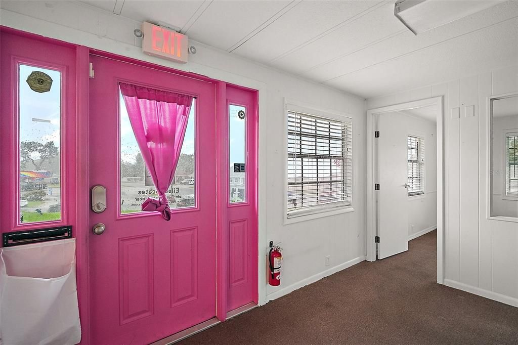 合同活跃: $850,000 (0 贝兹, 0 浴室, 0 平方英尺)